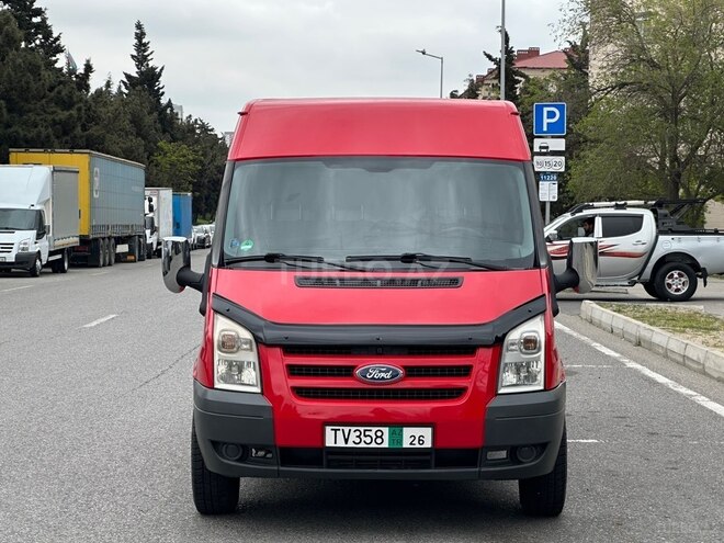 Ford Transit-3