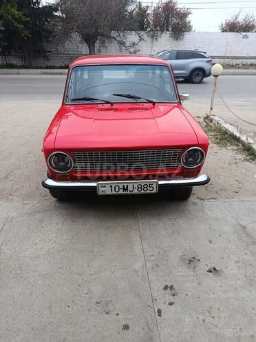 LADA (VAZ) 21011-1