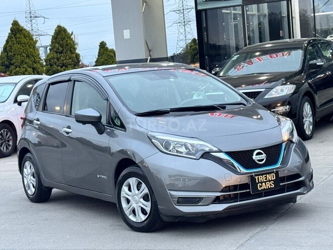 Nissan Note-2
