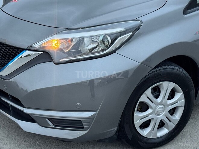 Nissan Note-5