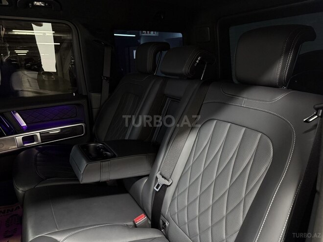 Mercedes G 63 AMG-21