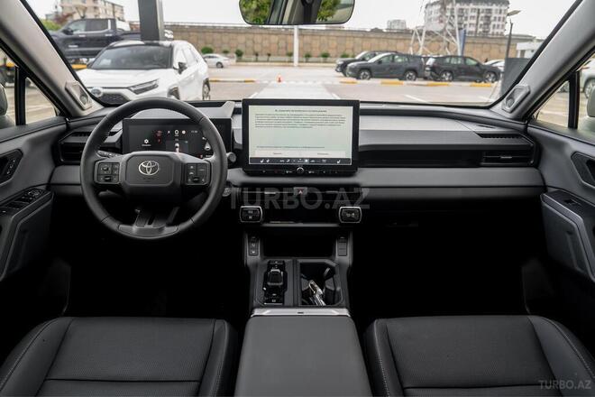 Toyota RAV4-11