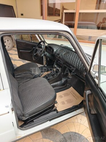 LADA (VAZ) 2106-7