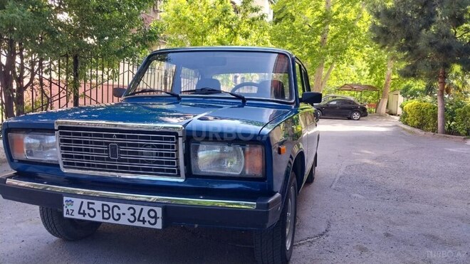 LADA (VAZ) 2107-2