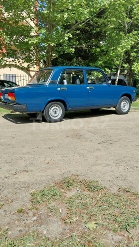 LADA (VAZ) 2107-4