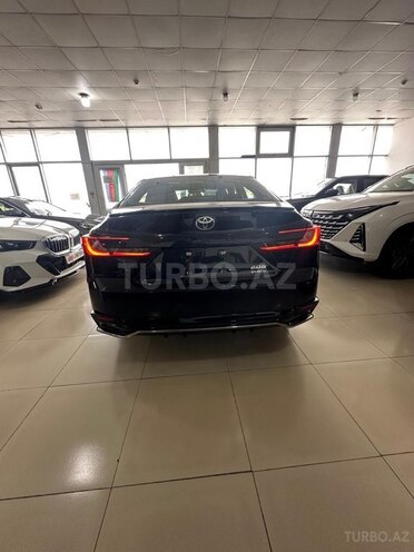 Toyota Camry-7
