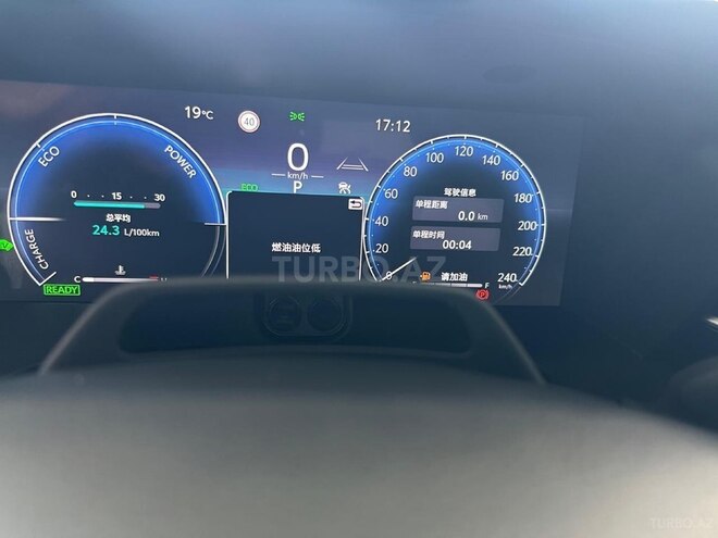 Toyota Camry-13