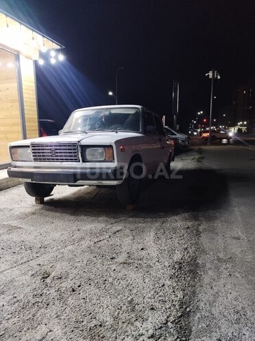 LADA (VAZ) 2107-1