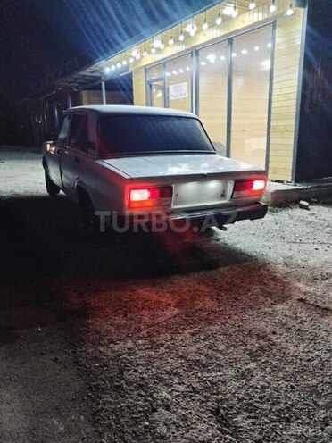 LADA (VAZ) 2107-2