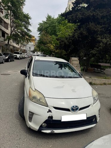 Toyota Prius-1