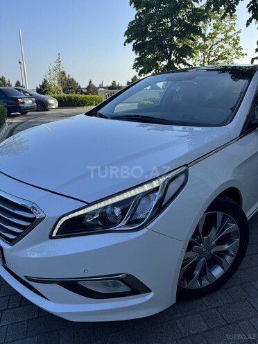 Hyundai Sonata-2