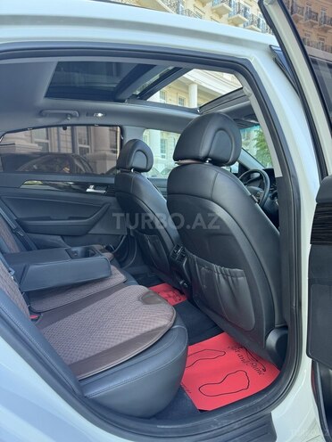 Hyundai Sonata-8