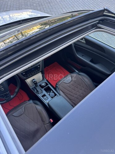 Hyundai Sonata-11