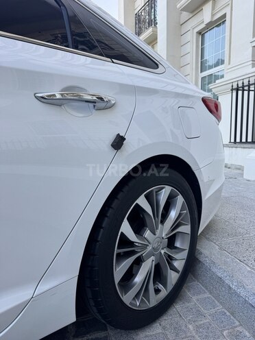Hyundai Sonata-7