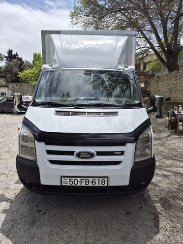 Ford Transit-1