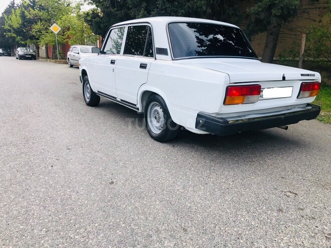 LADA (VAZ) 2107-4