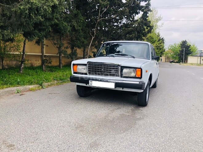 LADA (VAZ) 2107-2