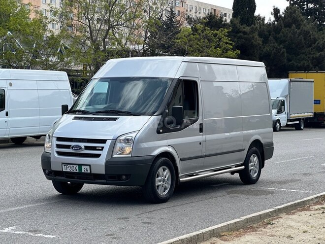 Ford Transit-6
