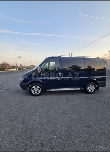 Ford Transit-7