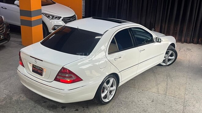 Mercedes C 240-10
