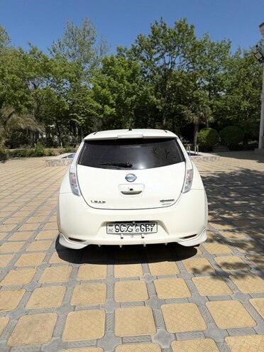 Nissan Leaf-2