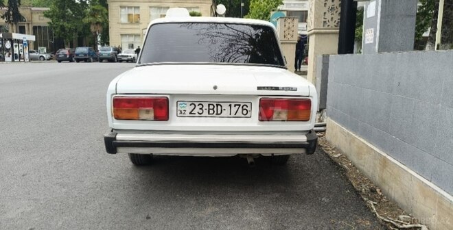 LADA (VAZ) 2105-2