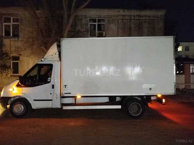 Ford Transit-3