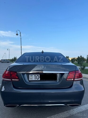 Mercedes E 220-4