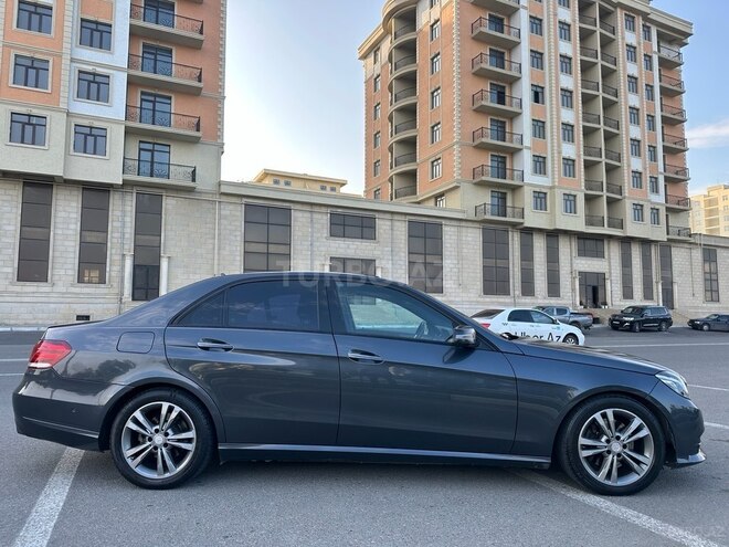 Mercedes E 220-6