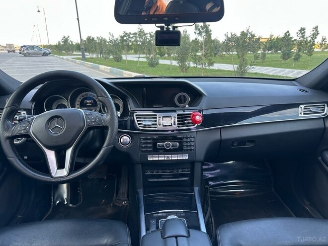 Mercedes E 220-8