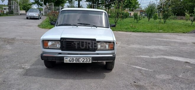 LADA (VAZ) 2107-1