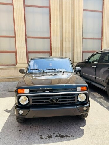 LADA (VAZ) Niva-2