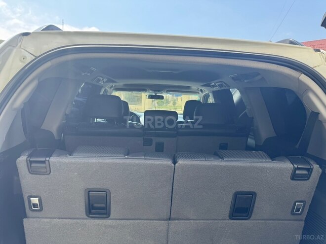 Toyota Land Cruiser Prado-7