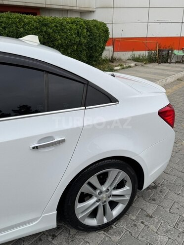 Chevrolet Cruze-10