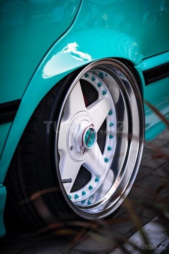 BMW 320-6