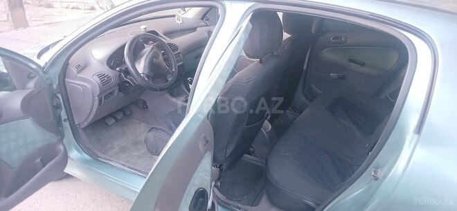 Peugeot 206-15