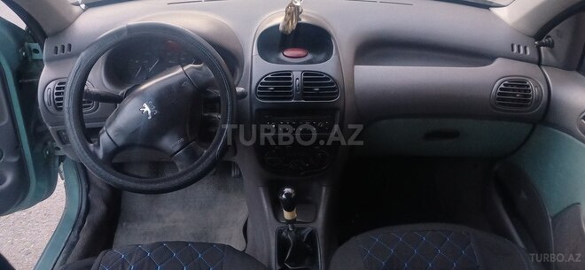 Peugeot 206-13