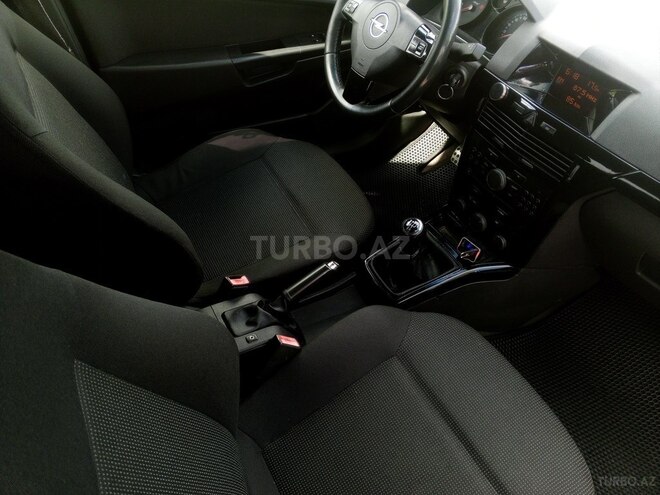 Opel Astra 2009, 289,462 km - 1.4 l - Şəki