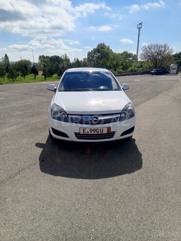 Opel Astra 2009, 289,462 km - 1.4 l - Şəki
