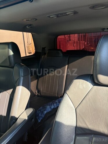 GMC Acadia-6