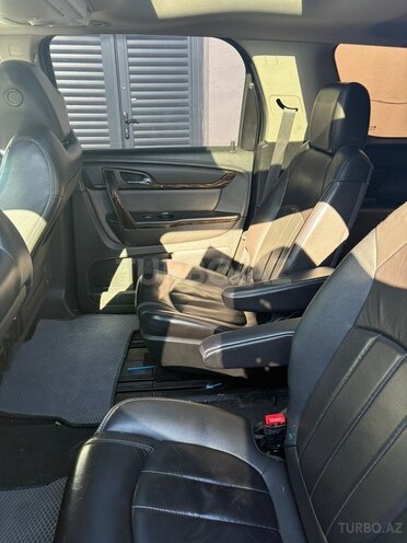 GMC Acadia-5