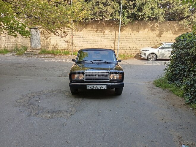 LADA (VAZ) 2107-2