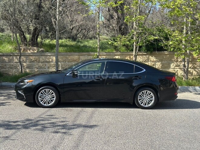 Lexus ES 250-4