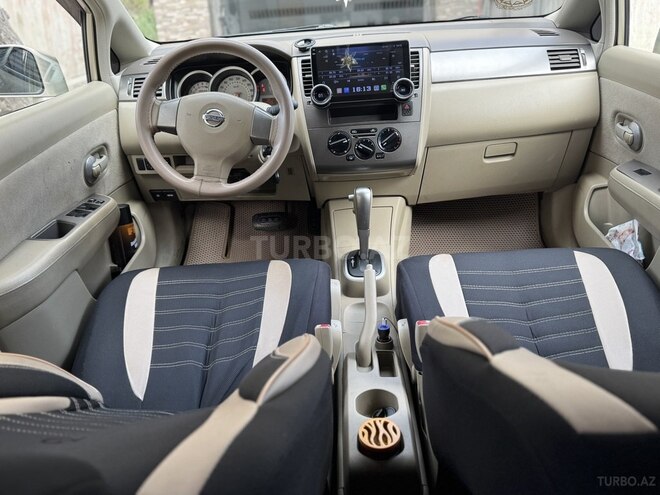 Nissan Tiida-7