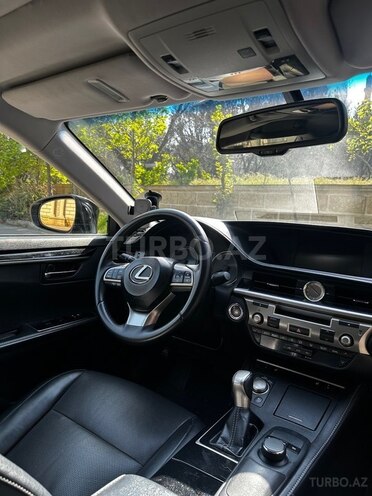 Lexus ES 250-7