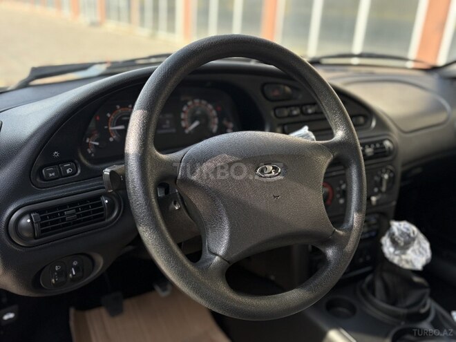 LADA (VAZ) Niva Travel 2024, 10,800 km - 1.7 л - Sumqayıt
