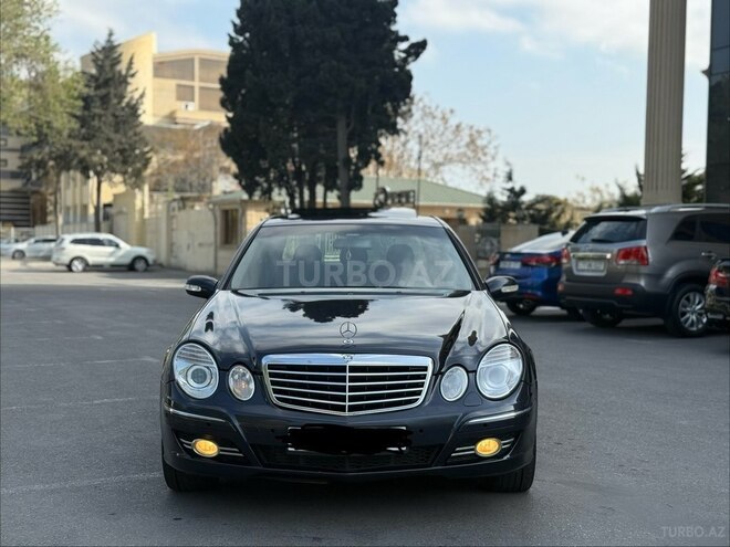 Mercedes E 220-1