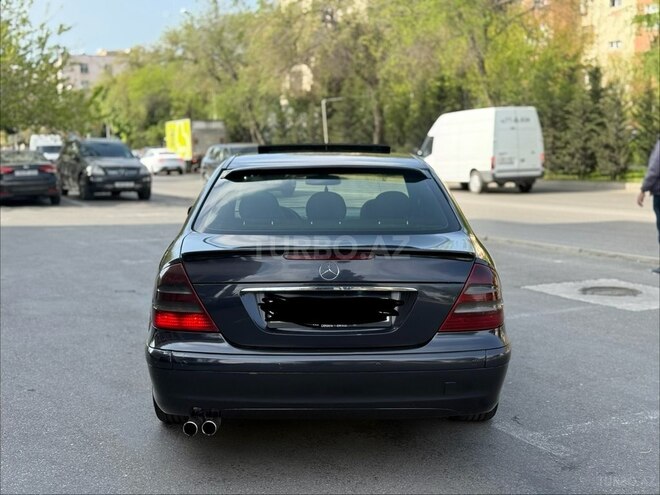 Mercedes E 220-7