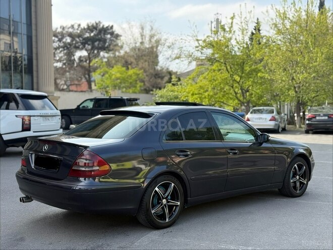 Mercedes E 220-3