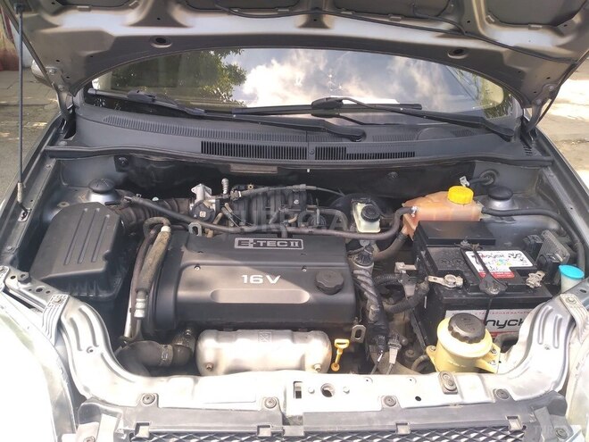 Chevrolet Aveo-6